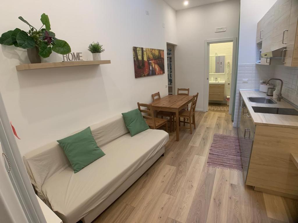 נאפולי Talismano Luxury Rooms & Apartments מראה חיצוני תמונה