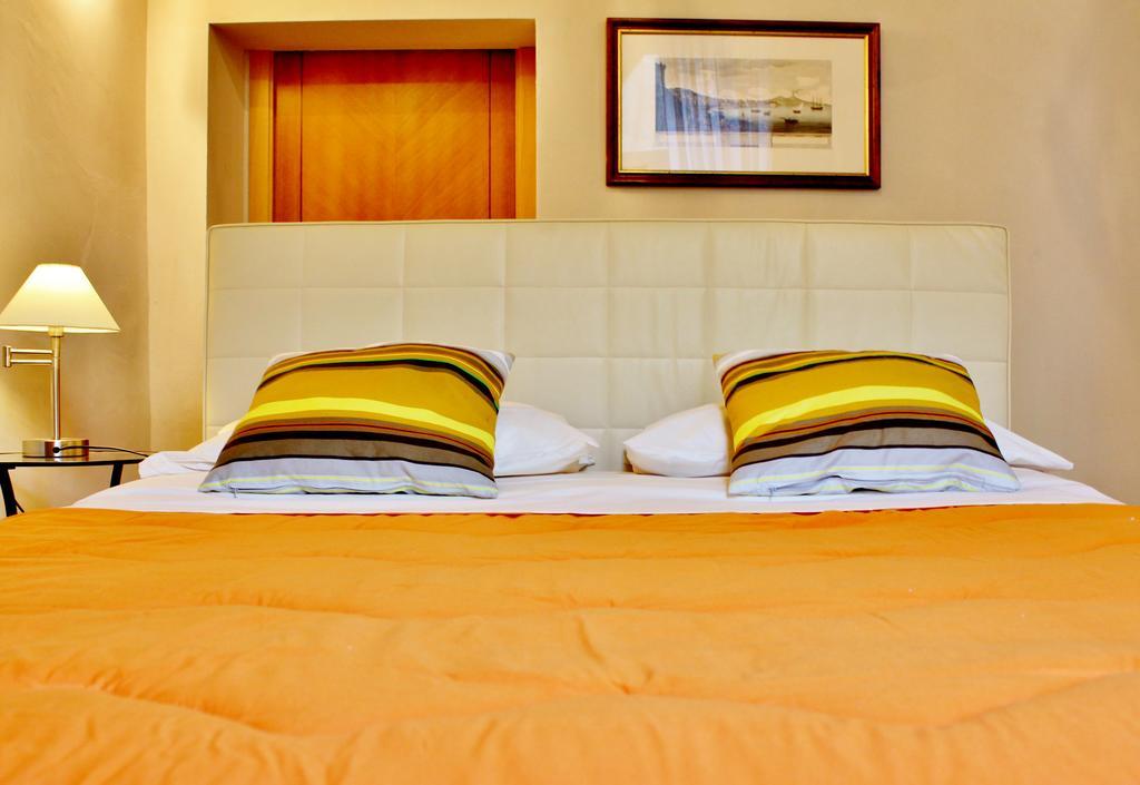 נאפולי Talismano Luxury Rooms & Apartments חדר תמונה