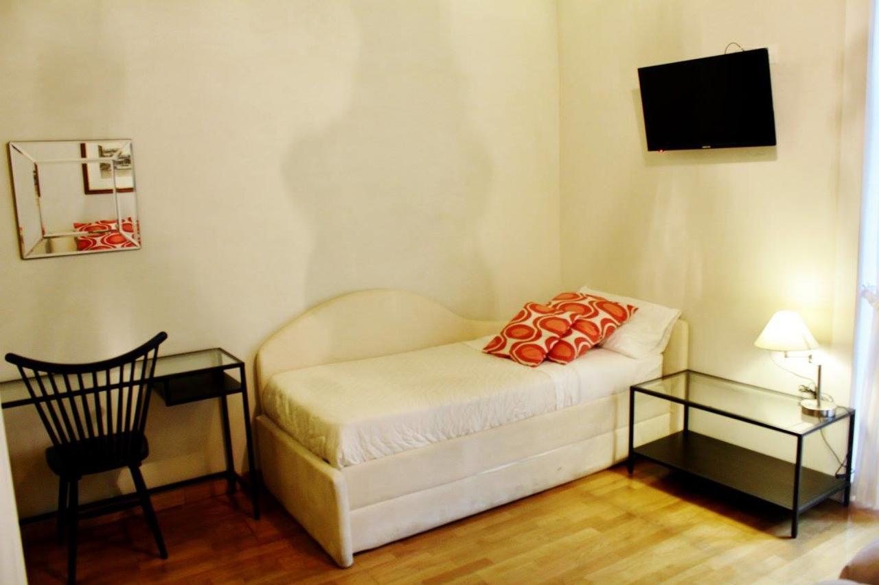נאפולי Talismano Luxury Rooms & Apartments מראה חיצוני תמונה
